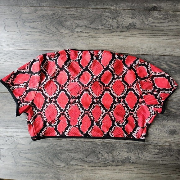 Pretty Little Thing Swimsuit Cover Extreme Crop Top - Picture 5 of 5